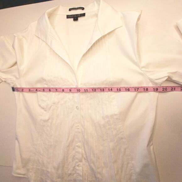 Lafayette 148 Pintuck Button Down Blouse Women's Sz 10 - Picture 9 of 11